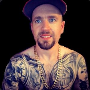 Meet your Posher, Alex